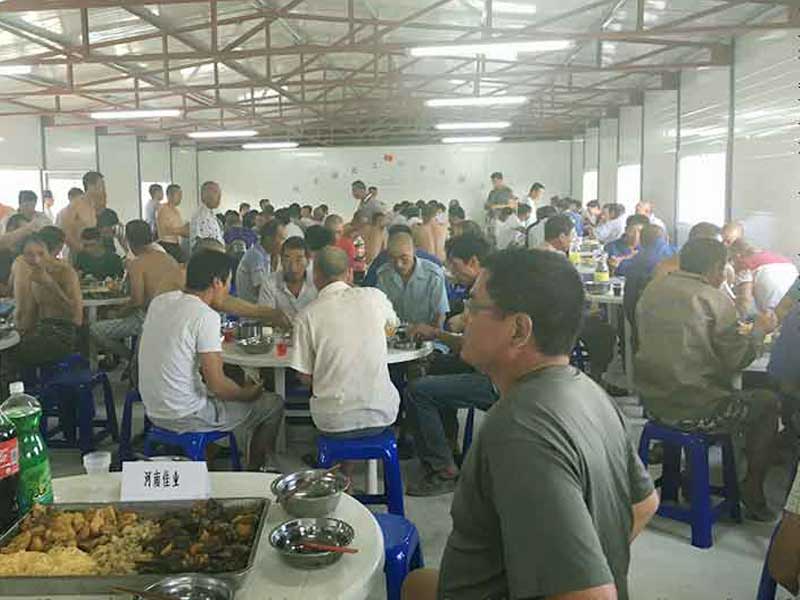 身子阿尔及利亚，欢度中秋佳节.jpg